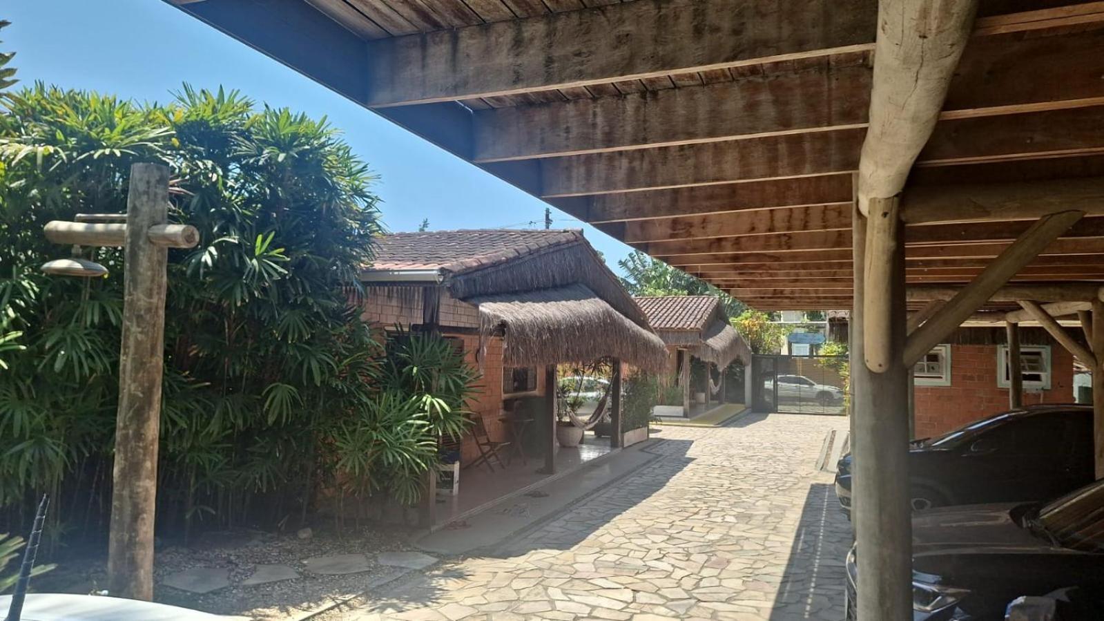 Condom North Shore Maresias - Casas de 2 quartos -piscina 1 q da praia - estacion-churrasq indiv-wifi animais de peq porte Exterior foto