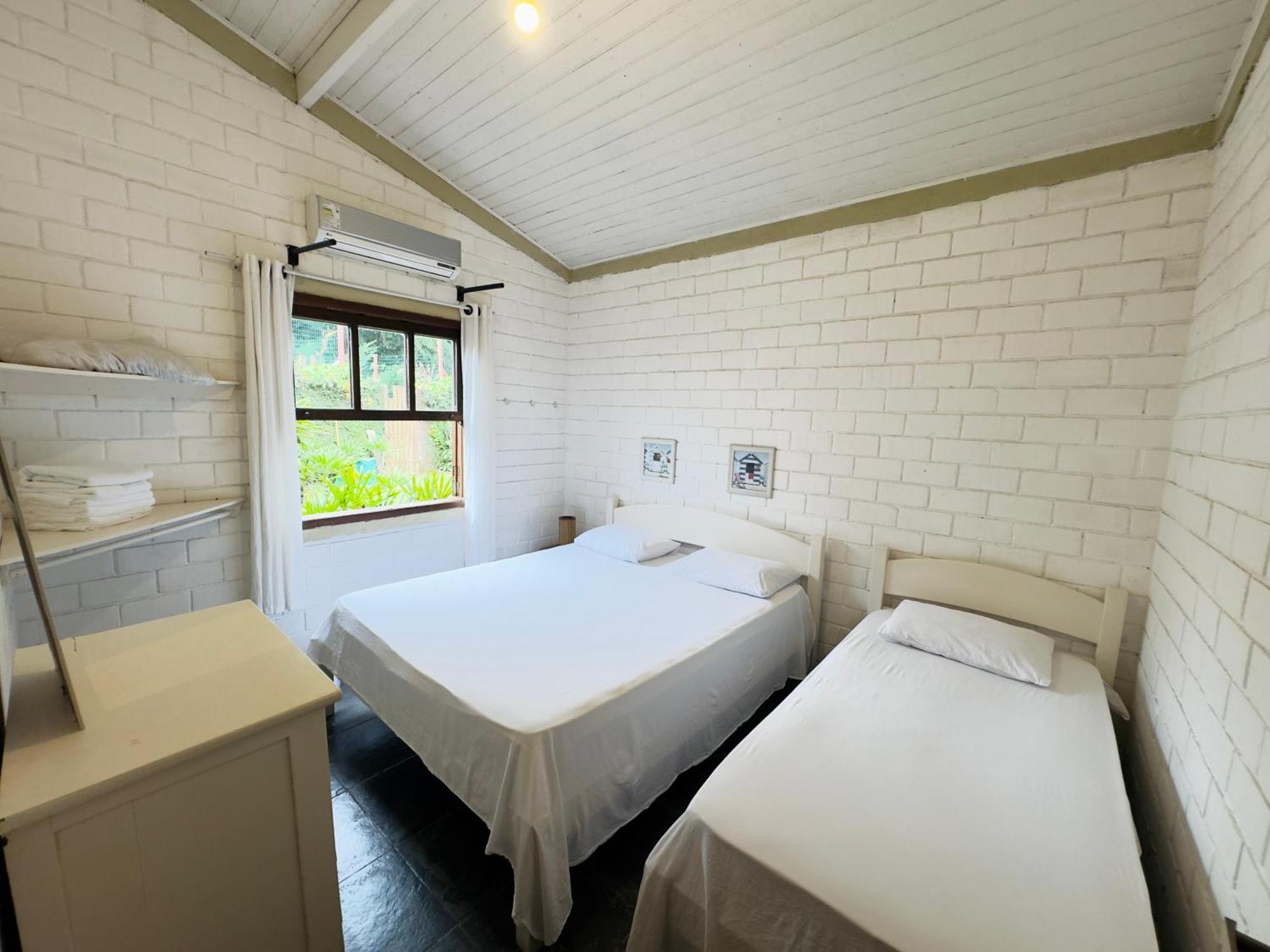 Condom North Shore Maresias - Casas de 2 quartos -piscina 1 q da praia - estacion-churrasq indiv-wifi animais de peq porte Exterior foto